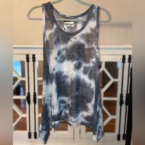 Darlove Jones Tank